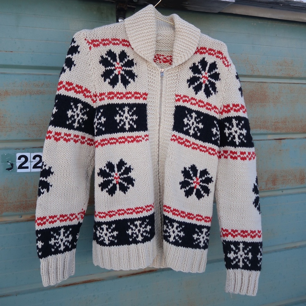 Vintage snowflake design cowichan sweater.